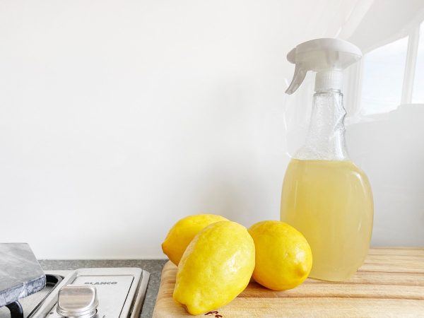 Comment laver le sol au vinaigre blanc
